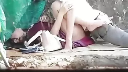 Đó xem phim sec me va con là cách hèn nhát tôi!