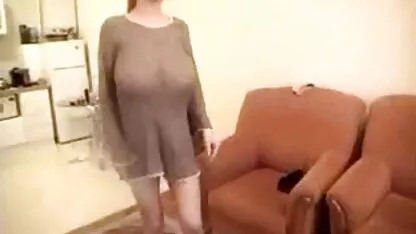Busty phim sec me dit con ấn độ thư giãn trong mông của cô