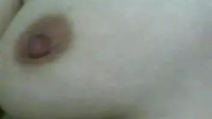 Hai người đi chơi cô gái phim sec loan luan me va con trai nga cho nhóm