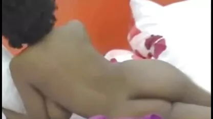 Có phim sec tinh me con một vai rộng và nhẹ nhàng thực hiện một loạt các tư thế